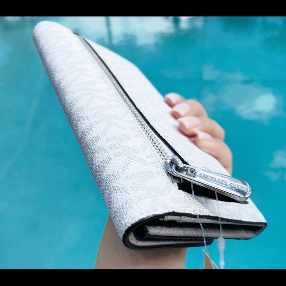 Michael Kors Jet set Large trifold wallet - Picture 3 of 6